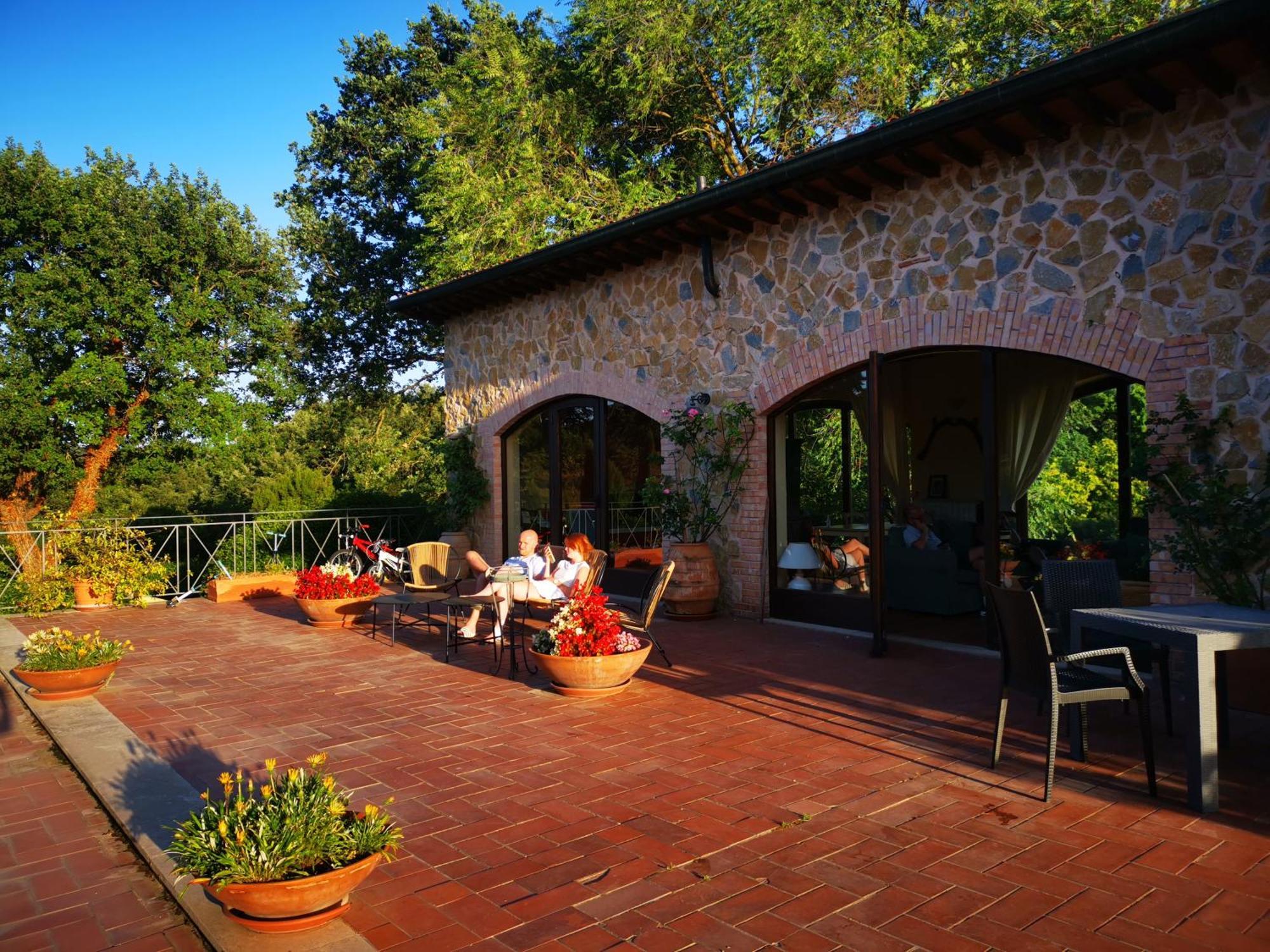 Agriturismo Podere S. Croce Saturnia Exterior foto