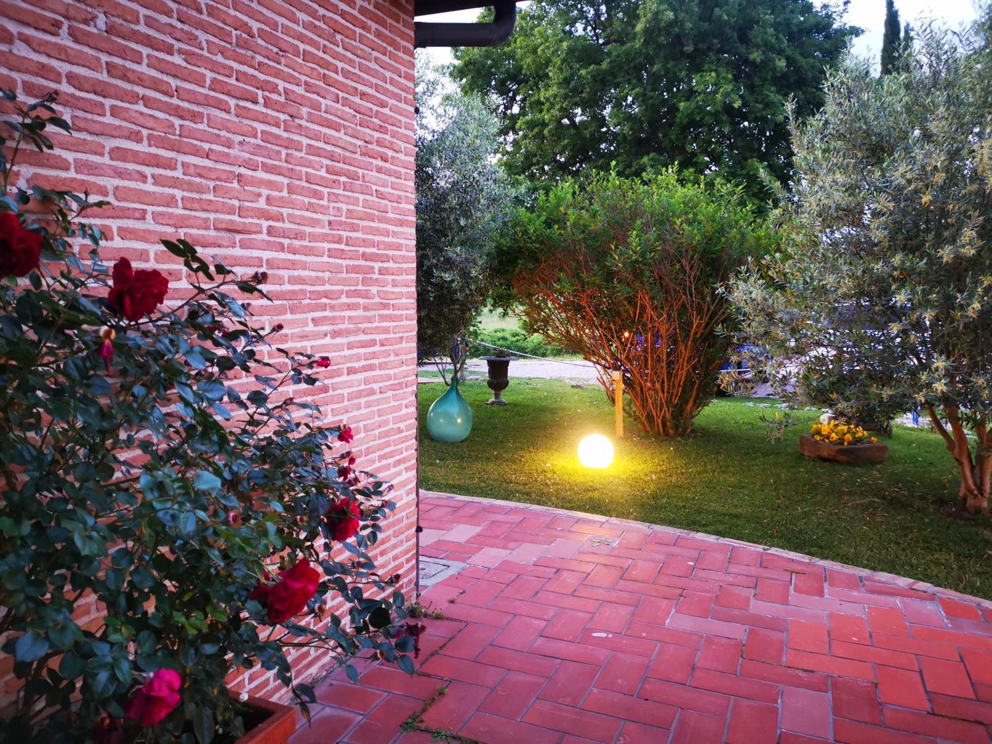 Agriturismo Podere S. Croce Saturnia Exterior foto