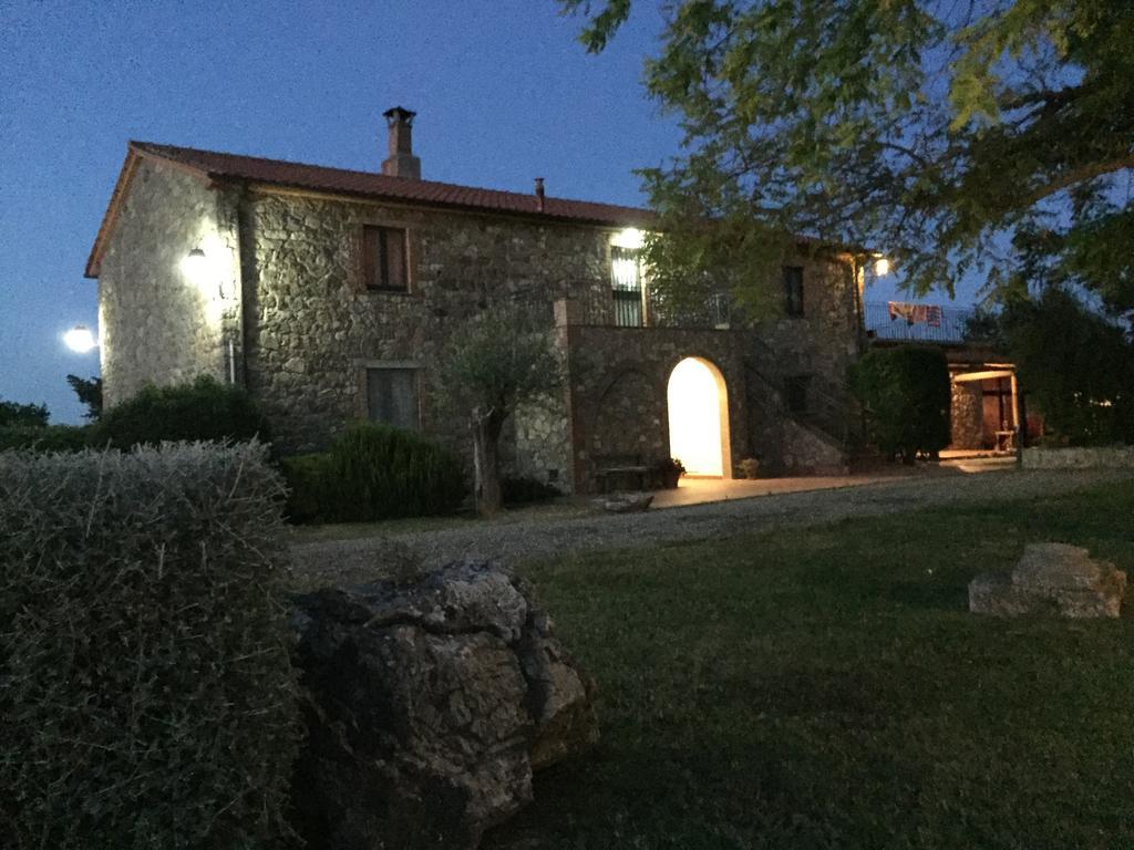 Agriturismo Podere S. Croce Saturnia Exterior foto